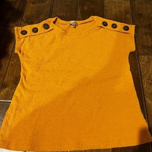 women’s adult small T-shirt.